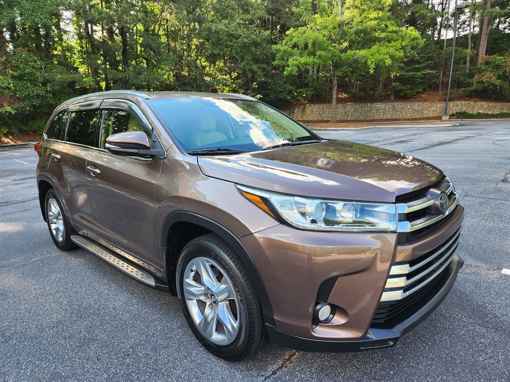 2018 Toyota Highlander - $20,750