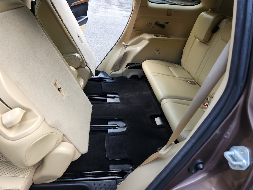 2018 Toyota Highlander - $20,750