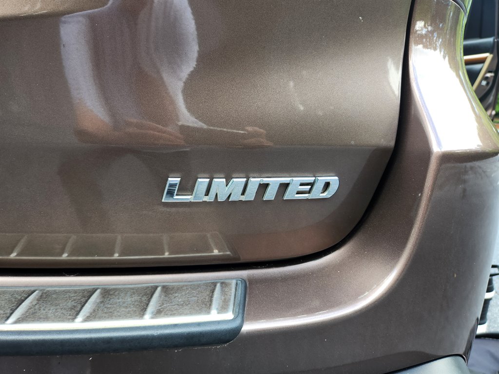2018 Toyota Highlander - $20,750