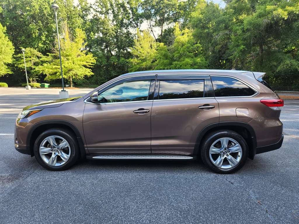 2018 Toyota Highlander - $20,750