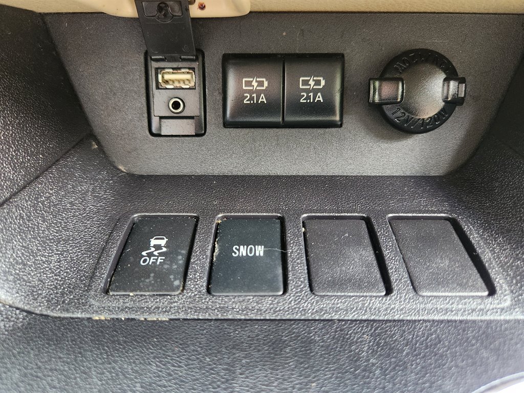 2018 Toyota Highlander - $20,750