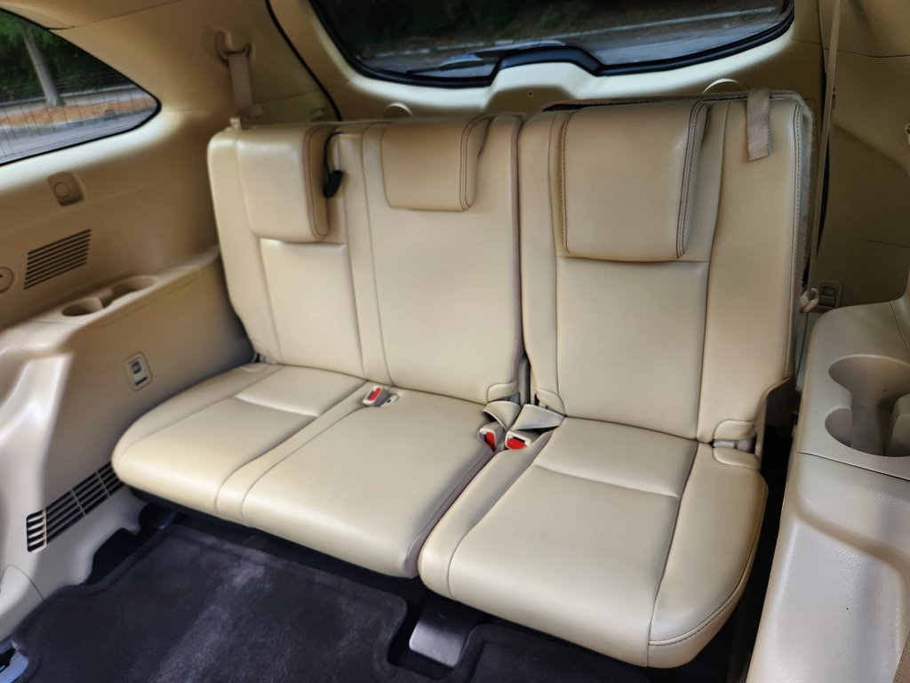 2018 Toyota Highlander - $20,750