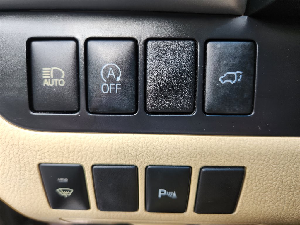 2018 Toyota Highlander - $20,750