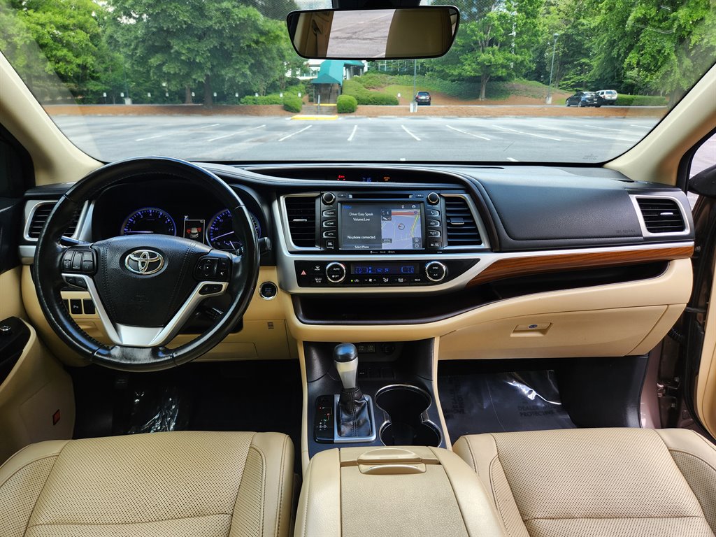 2018 Toyota Highlander - $20,750
