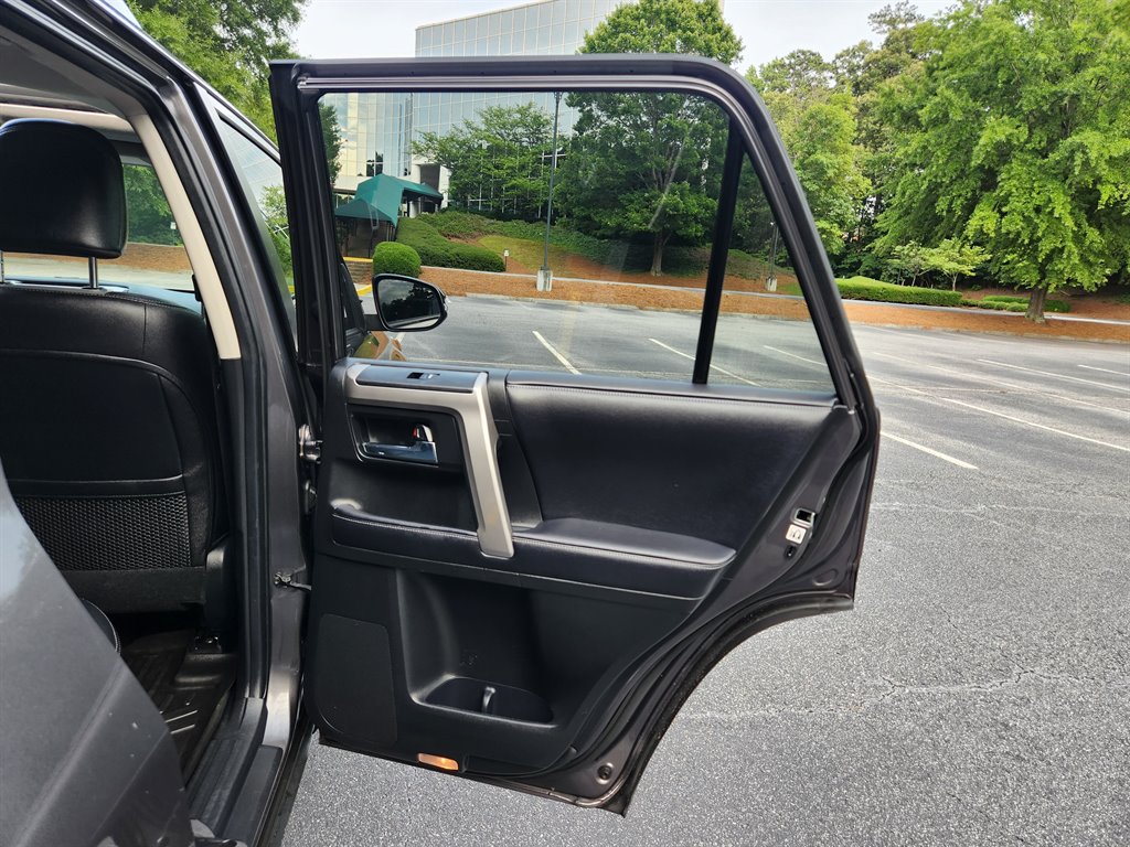 2018 Toyota 4Runner - $22,900