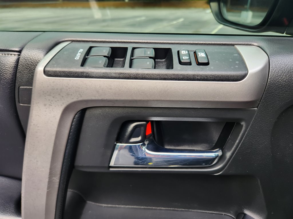 2018 Toyota 4Runner - $22,900