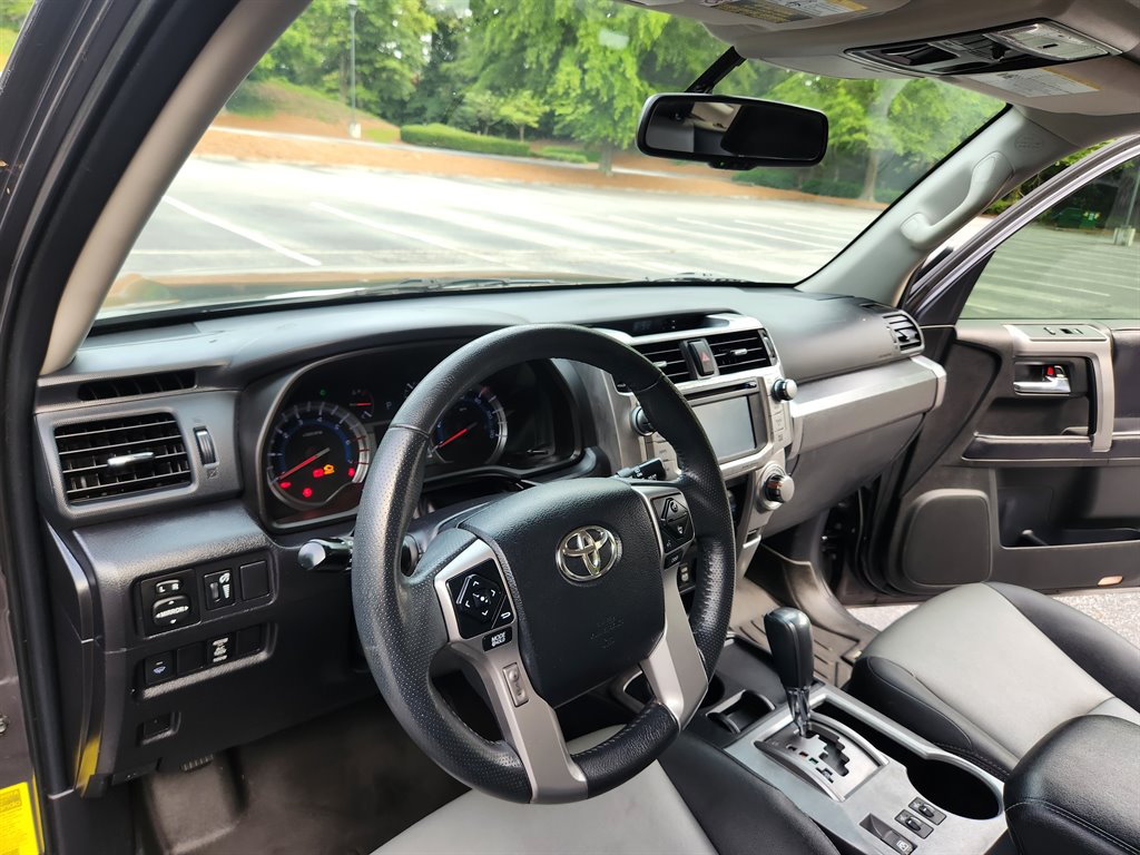 2018 Toyota 4Runner - $22,900