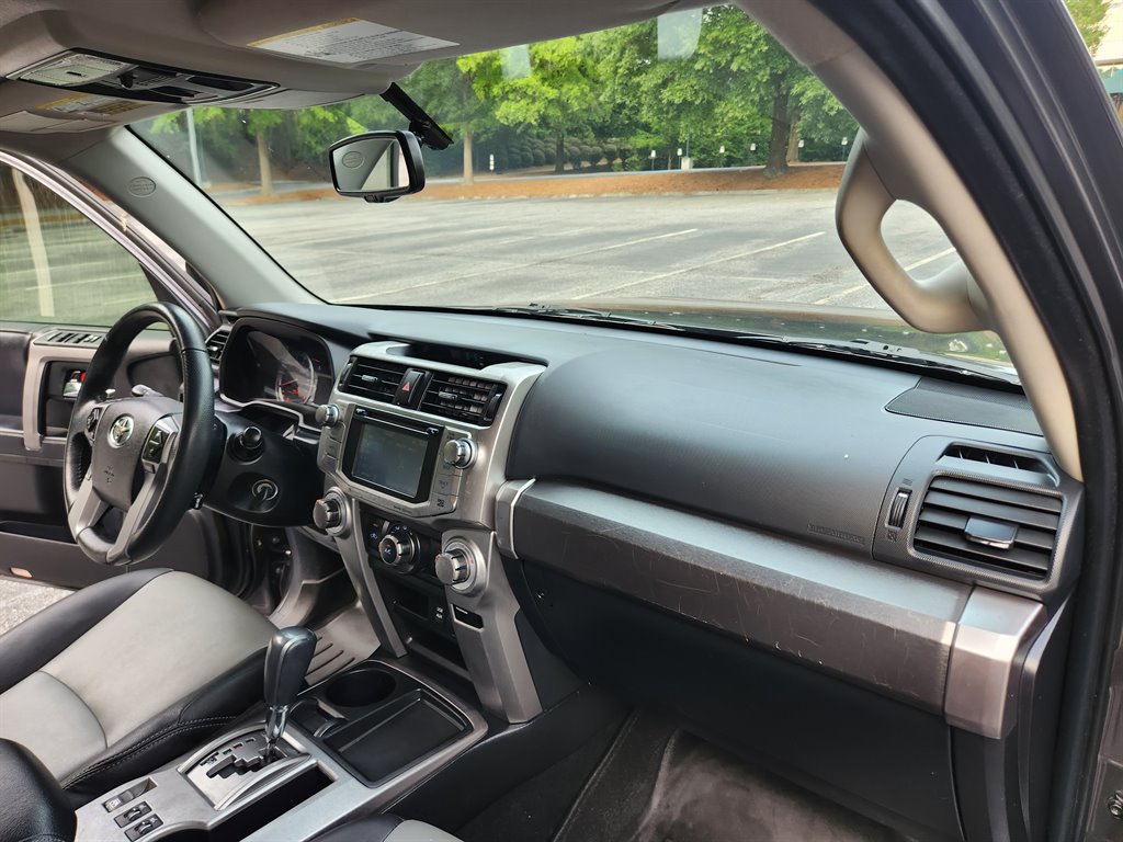 2018 Toyota 4Runner - $22,900