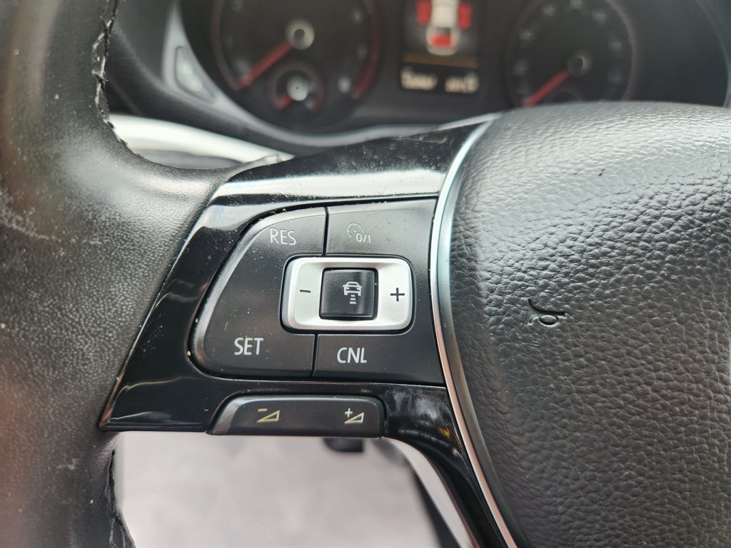 2021 Volkswagen Passat - $10,950