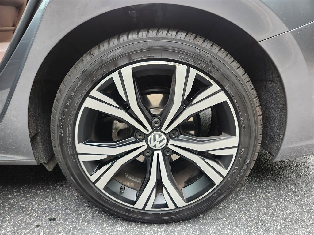 2021 Volkswagen Passat - $10,950
