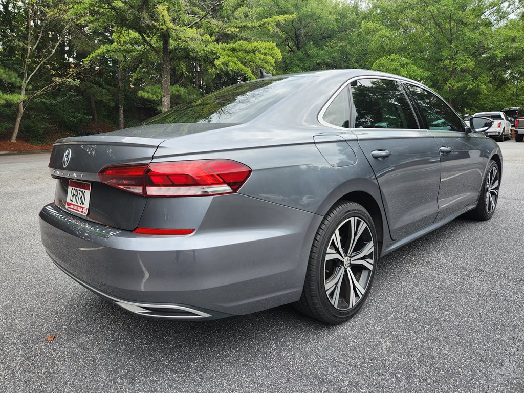 2021 Volkswagen Passat - $10,950