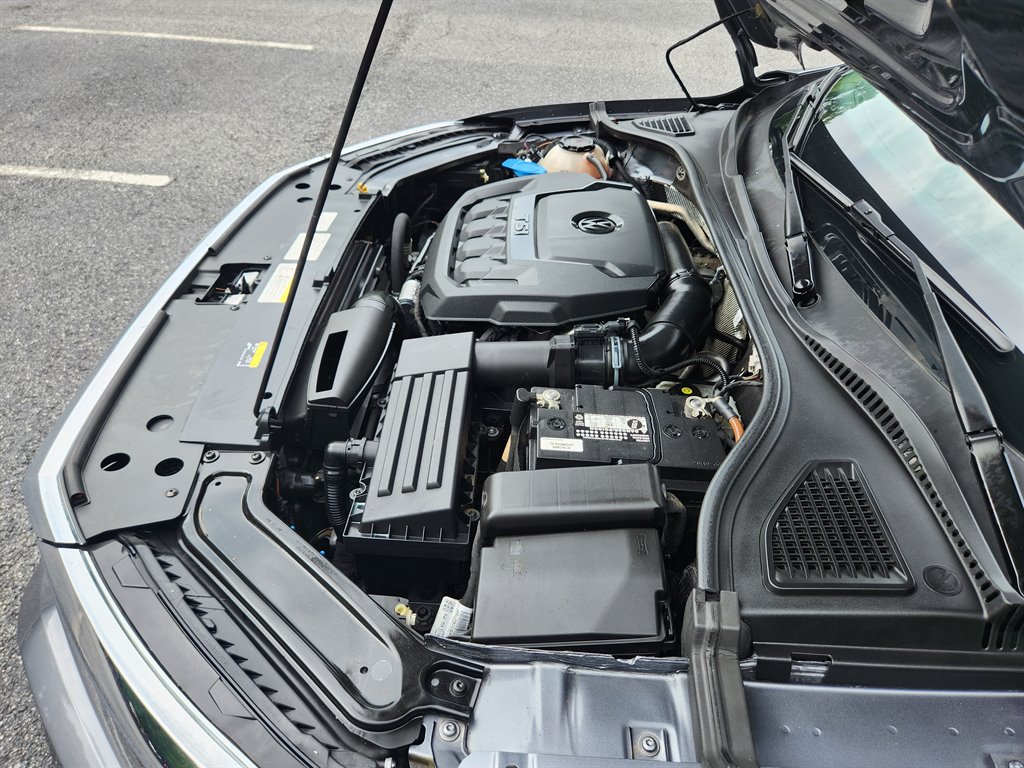 2021 Volkswagen Passat - $10,950