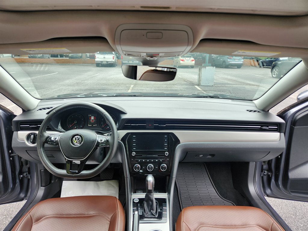 2021 Volkswagen Passat - $10,950
