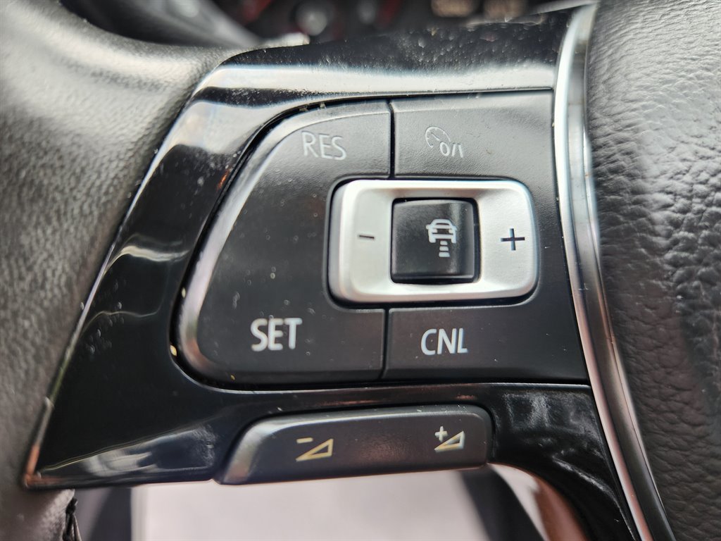 2021 Volkswagen Passat - $10,950