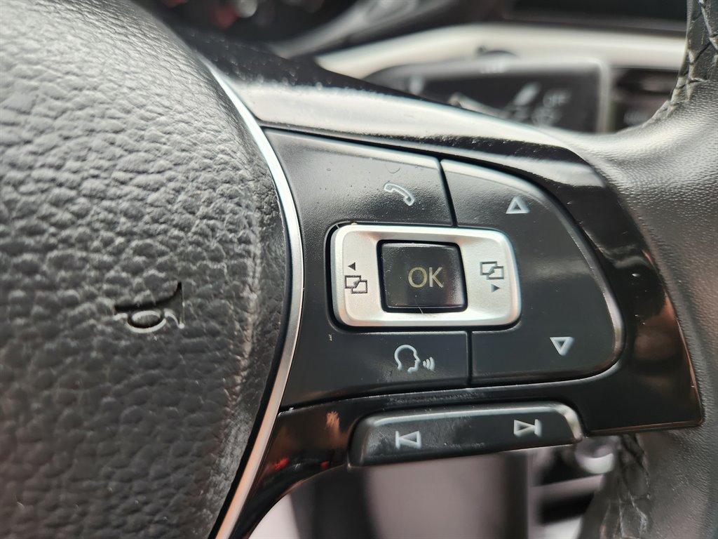 2021 Volkswagen Passat - $10,950