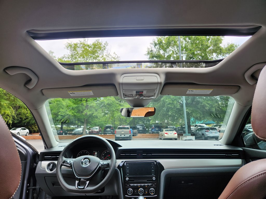 2021 Volkswagen Passat - $10,950