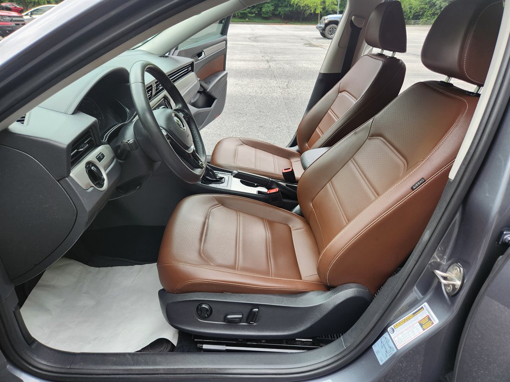 2021 Volkswagen Passat - $10,950