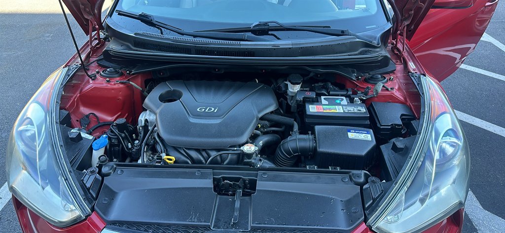 2012 Hyundai Veloster photo
