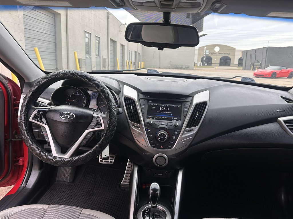 2012 Hyundai Veloster photo
