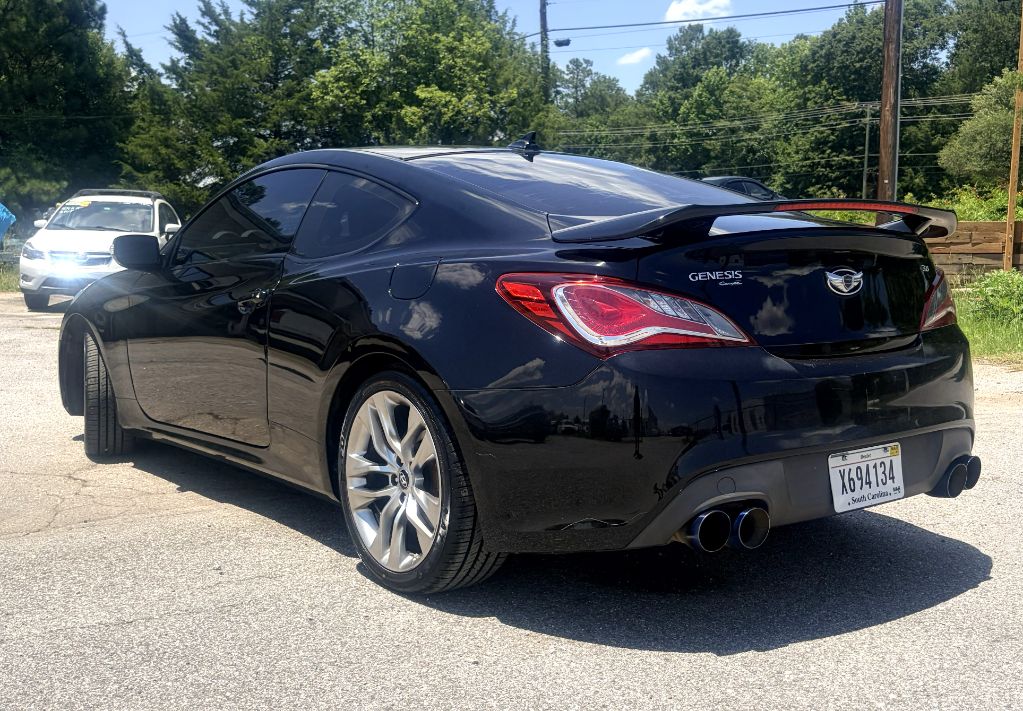2013 Hyundai Genesis - $10,750