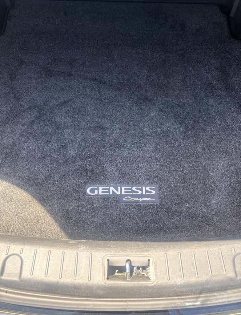2013 Hyundai Genesis - $10,750