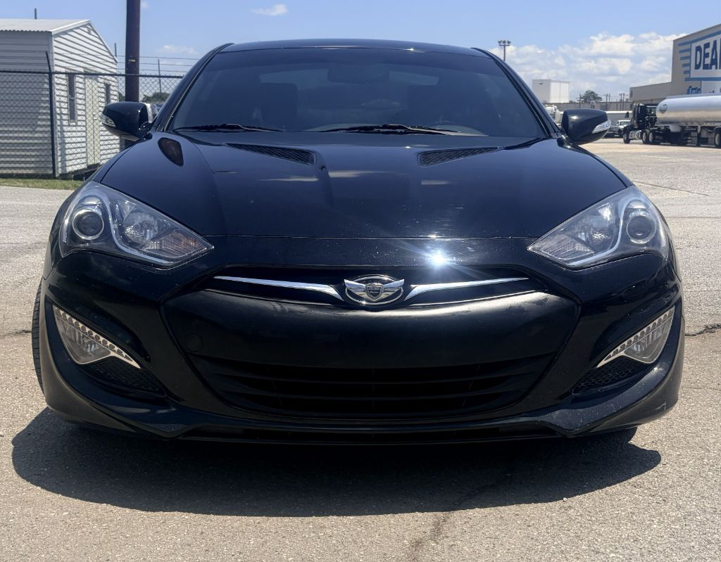 2013 Hyundai Genesis - $10,750