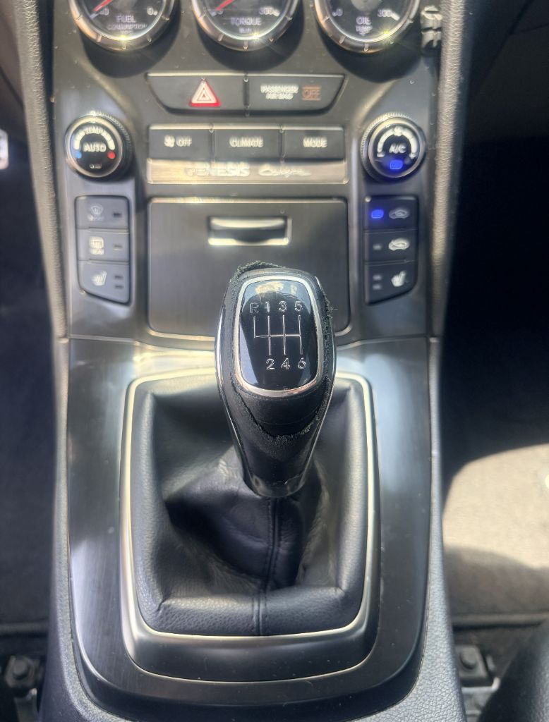 2013 Hyundai Genesis - $10,750
