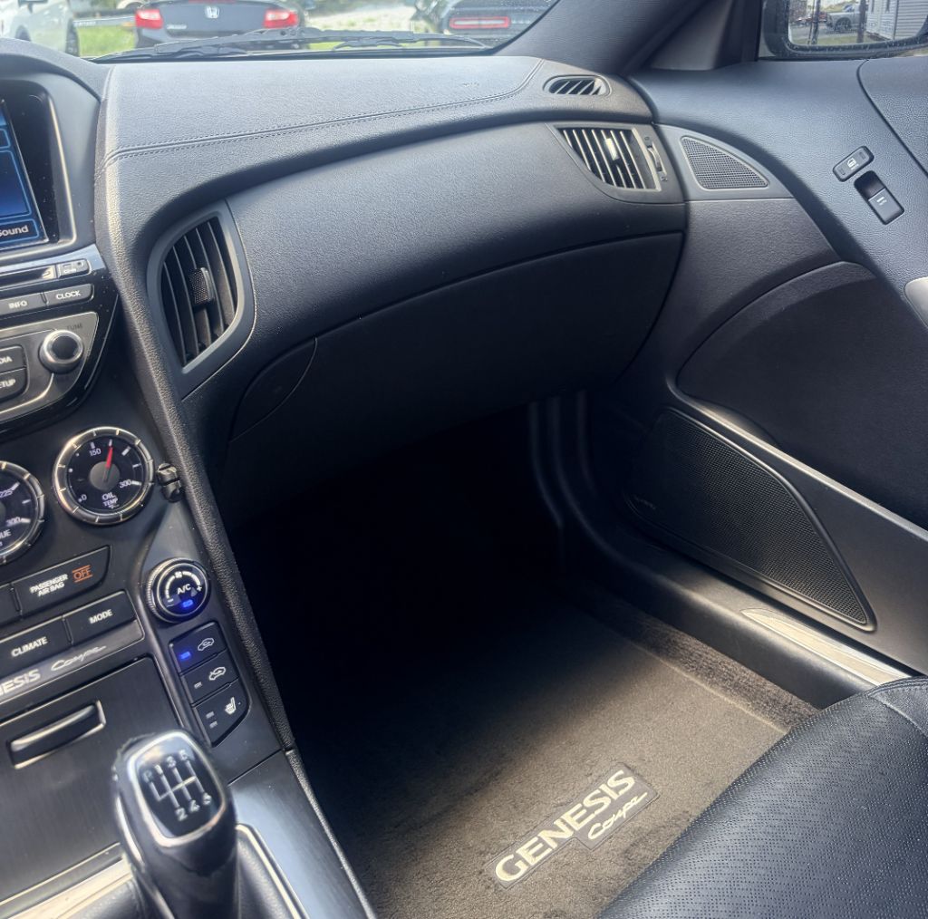 2013 Hyundai Genesis - $10,750