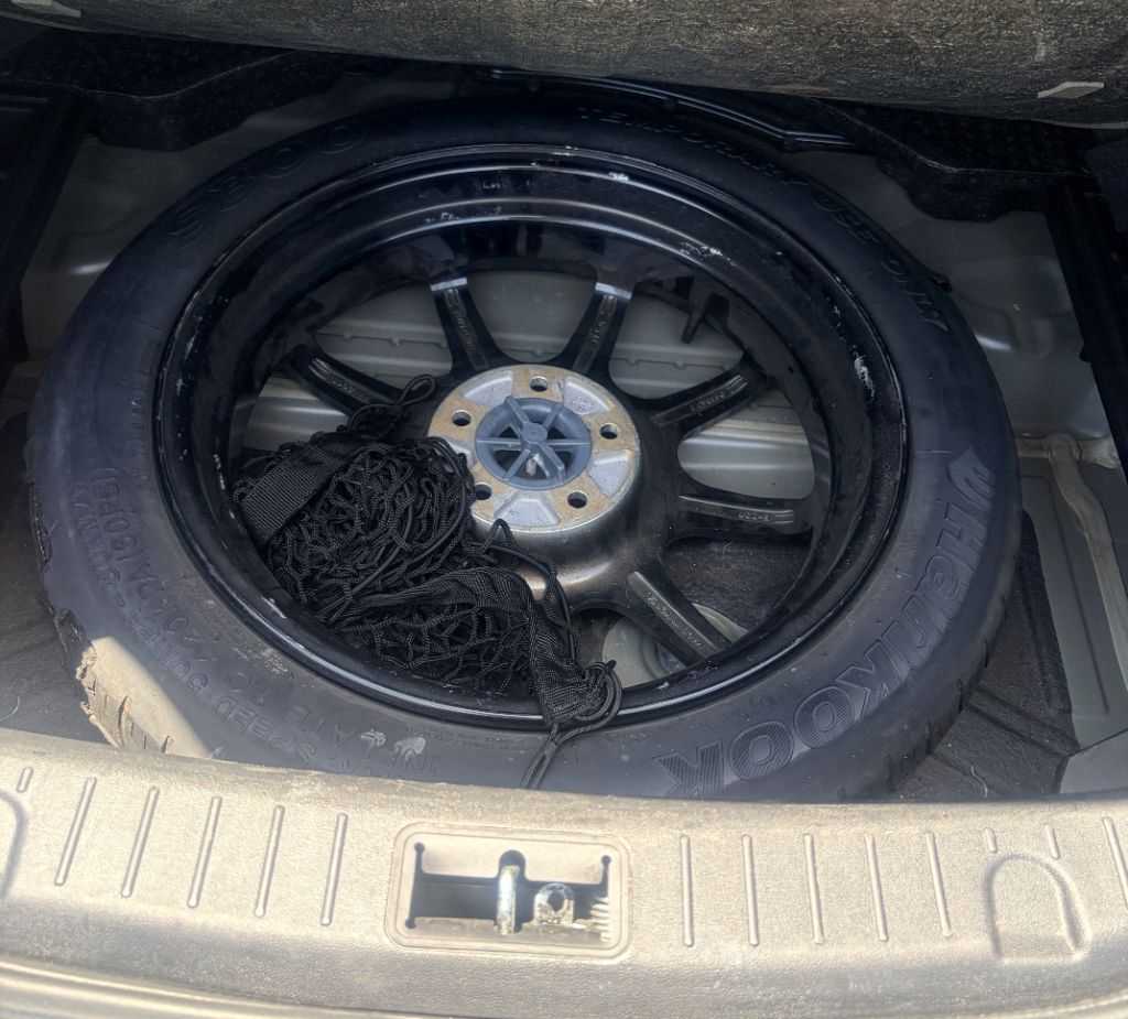 2013 Hyundai Genesis - $10,750