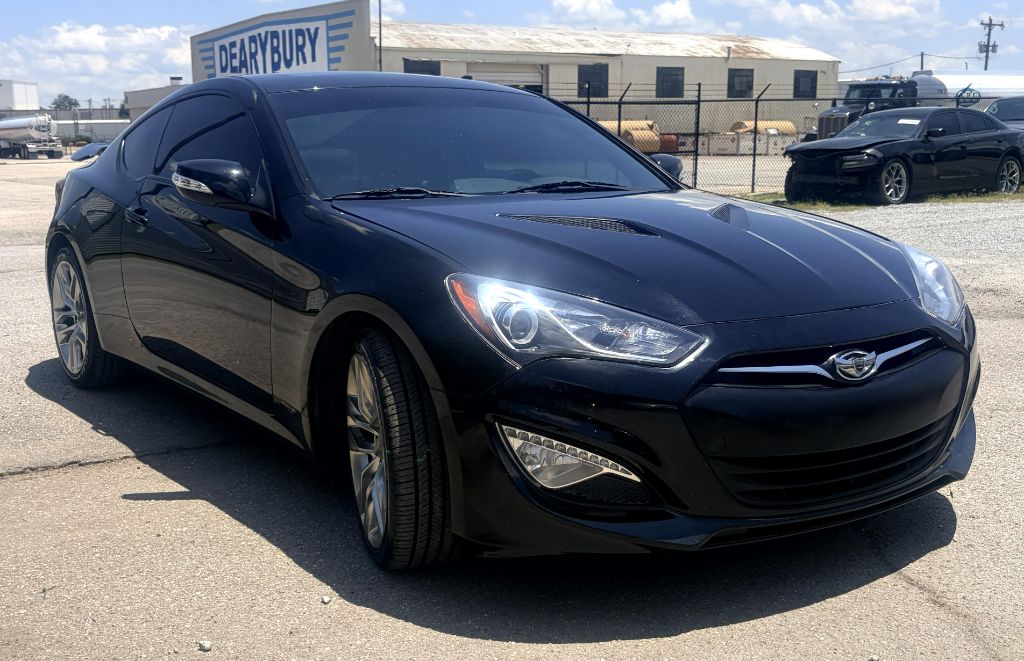 2013 Hyundai Genesis - $10,750