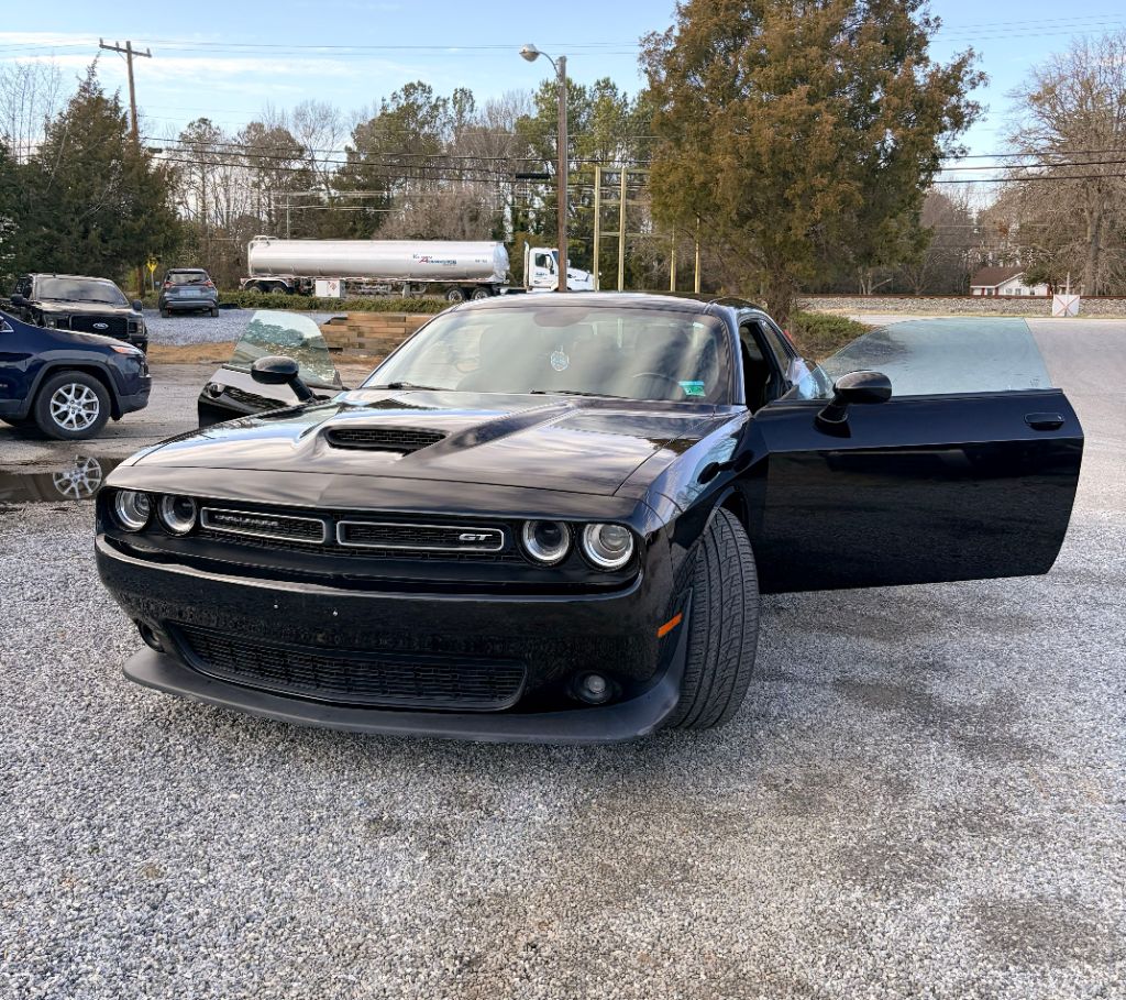 2022 Dodge Challenger - $17,995