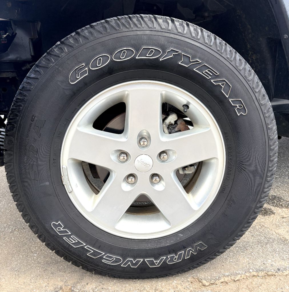 2015 Jeep Wrangler - $12,495
