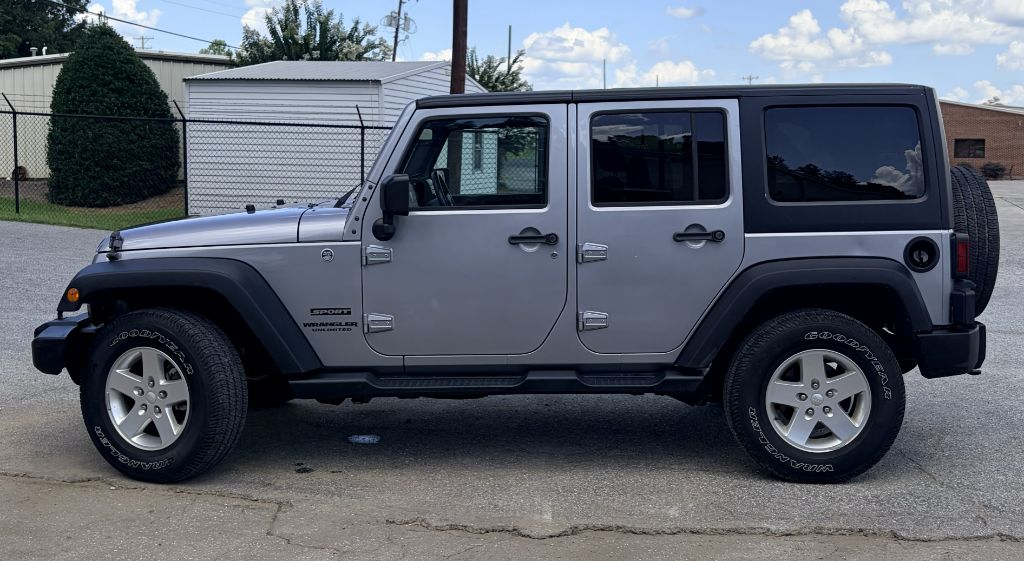 2015 Jeep Wrangler - $12,495