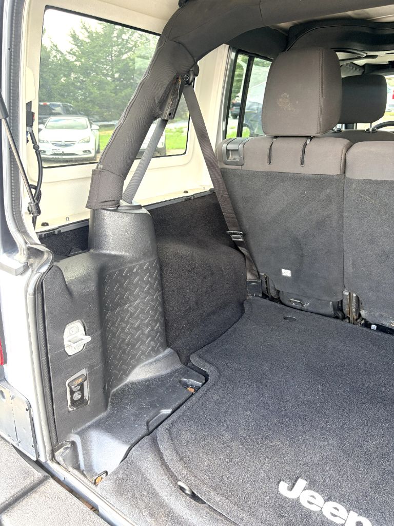 2015 Jeep Wrangler - $12,495