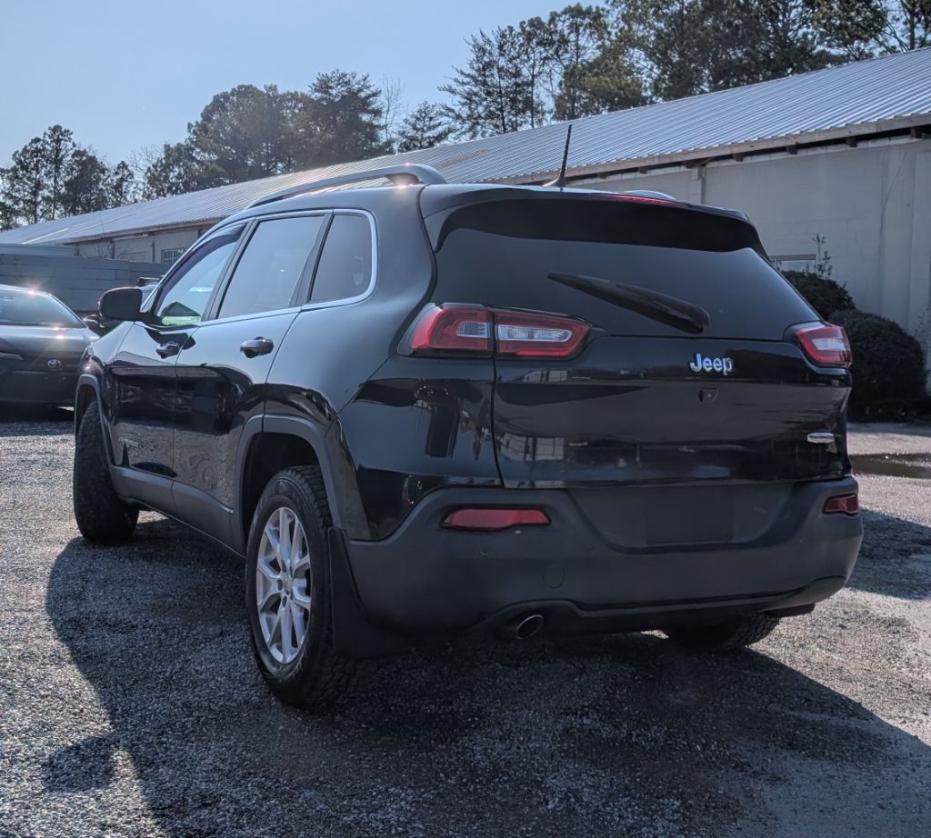 2016 Jeep Cherokee - $10,750