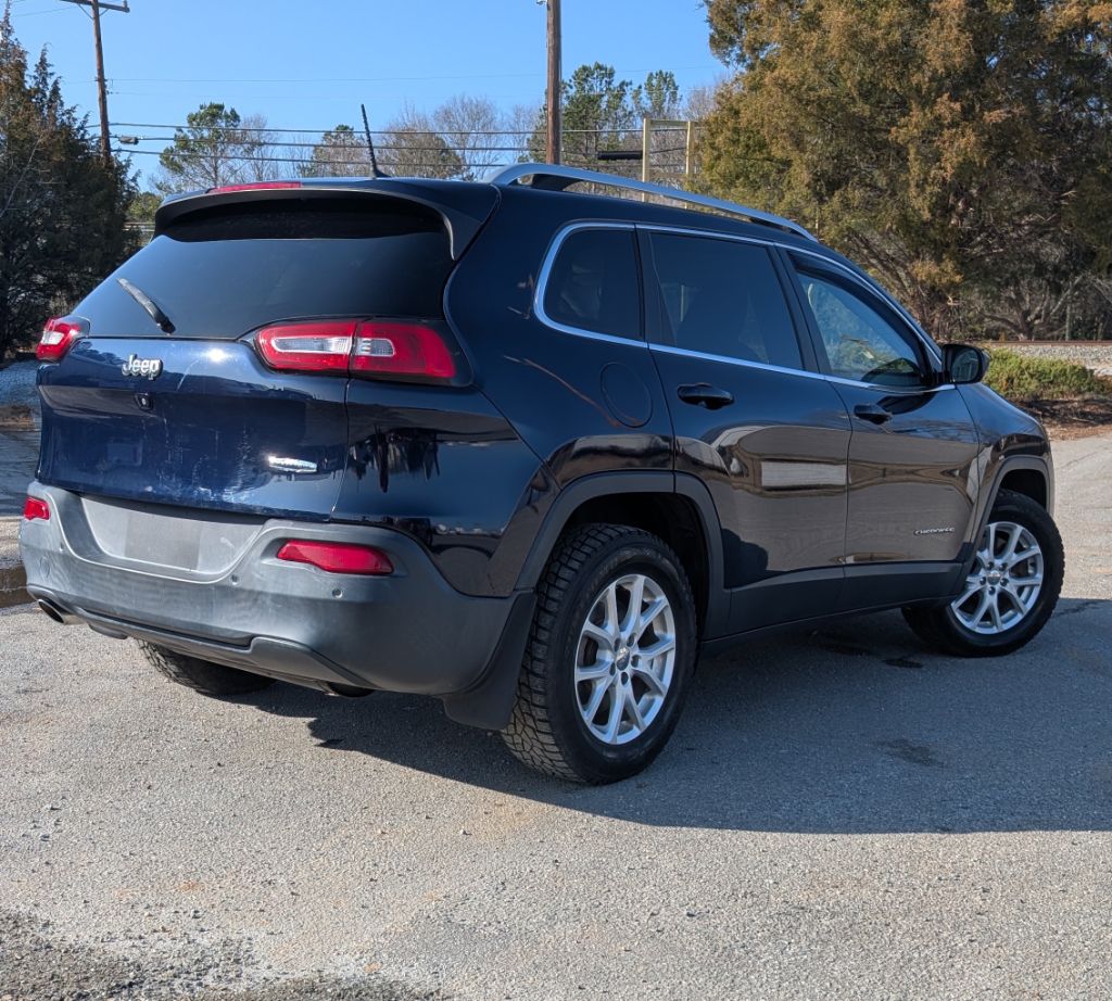2016 Jeep Cherokee - $10,750