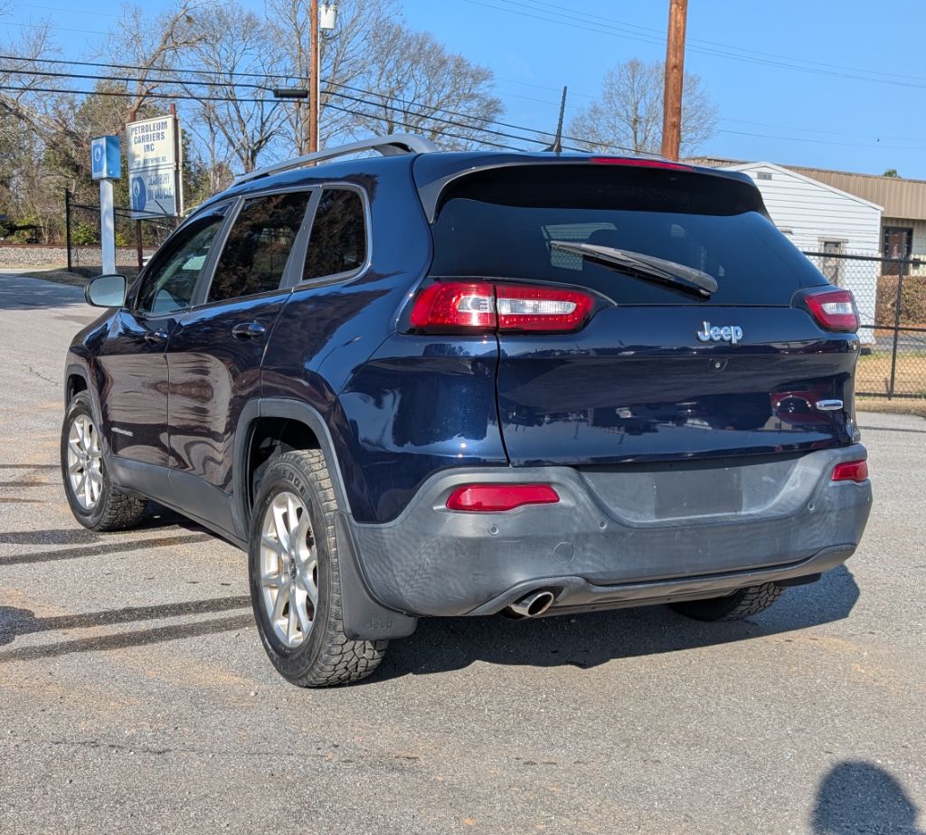 2016 Jeep Cherokee - $10,750