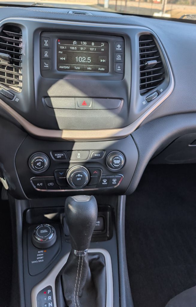 2016 Jeep Cherokee - $10,750