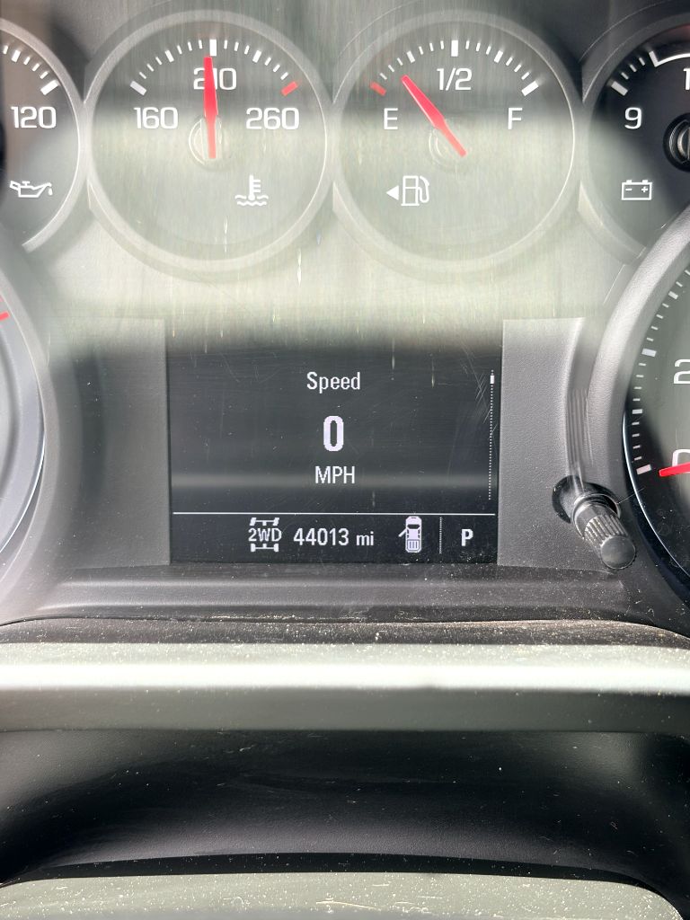 2020 Chevrolet Silverado 2500 - $32,000