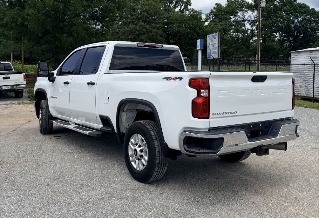 2020 Chevrolet Silverado 2500 - $32,000