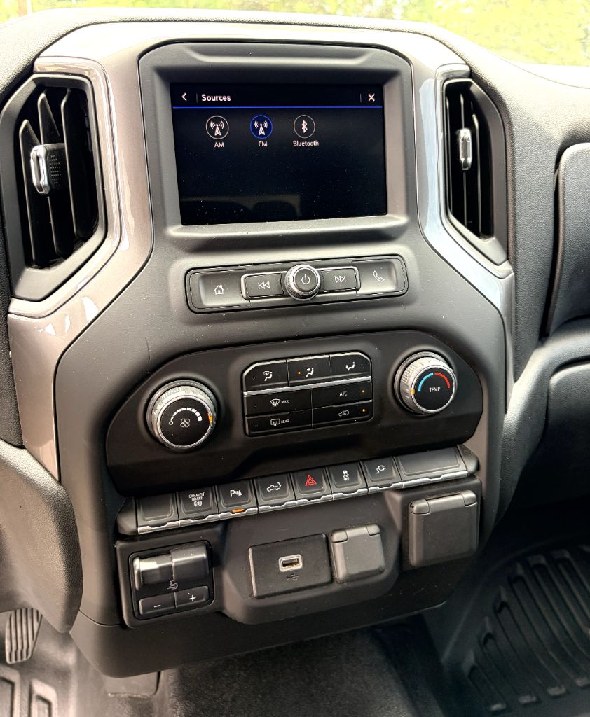 2020 Chevrolet Silverado 2500 - $32,000