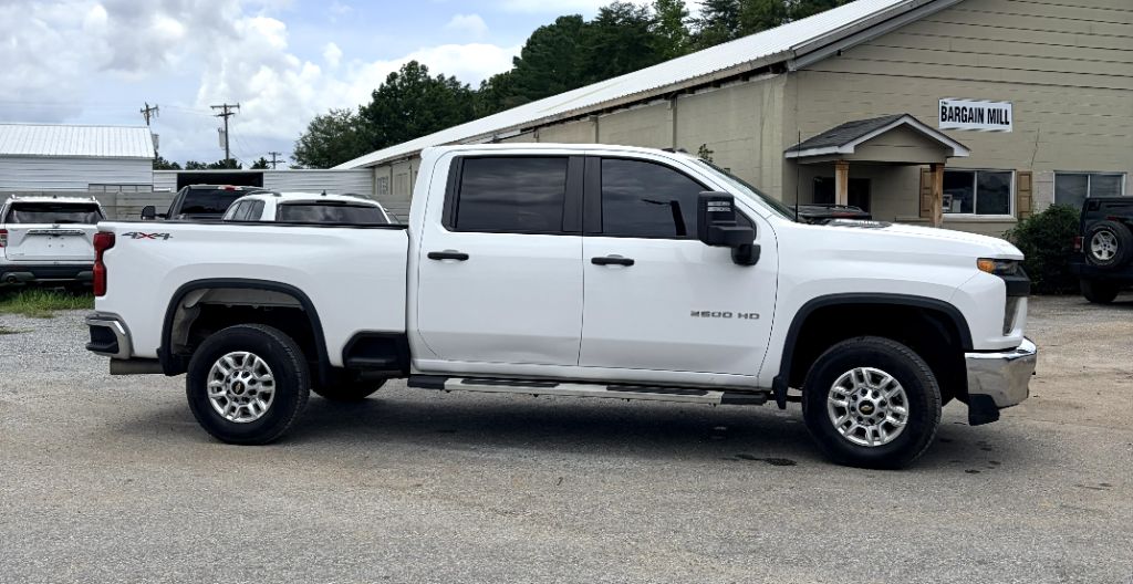 2020 Chevrolet Silverado 2500 - $32,000