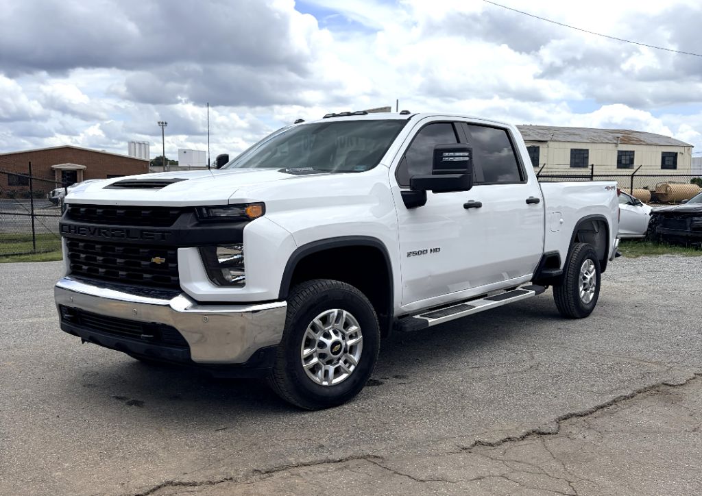 2020 Chevrolet Silverado 2500 - $32,000