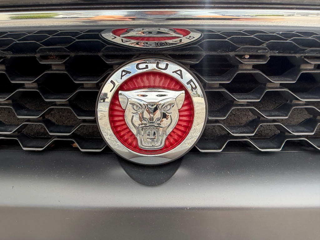 2015 Jaguar F-TYPE - $35,000