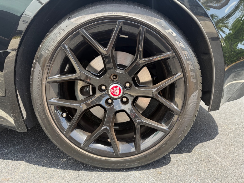 2015 Jaguar F-TYPE - $35,000