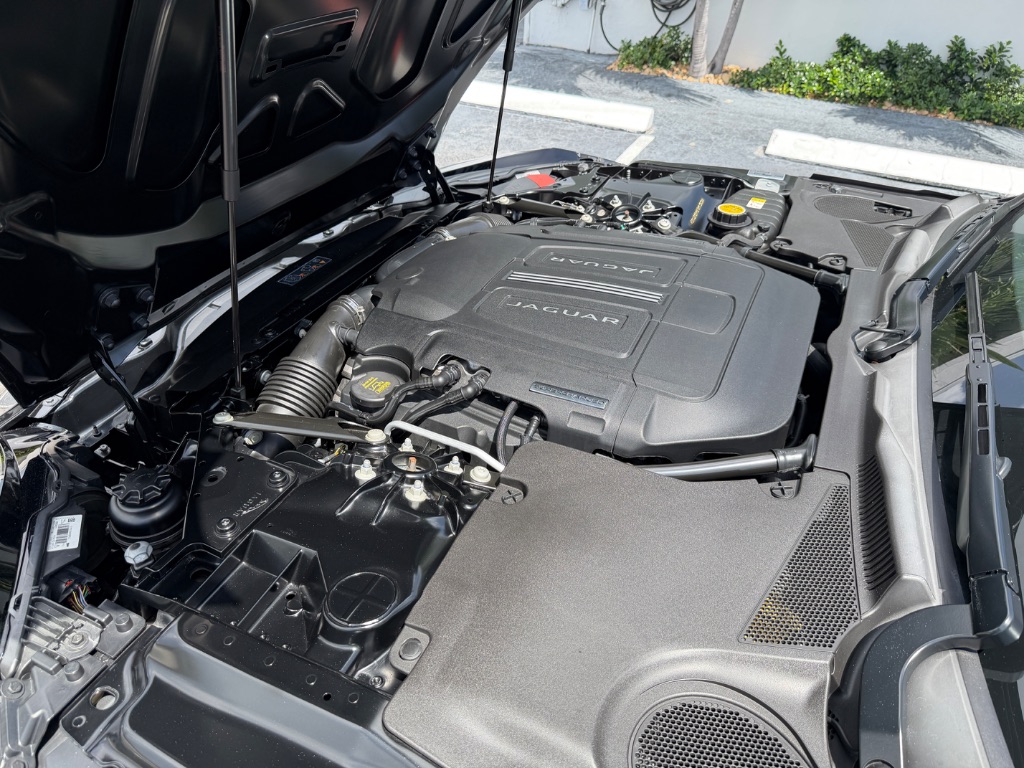 2015 Jaguar F-TYPE - $35,000