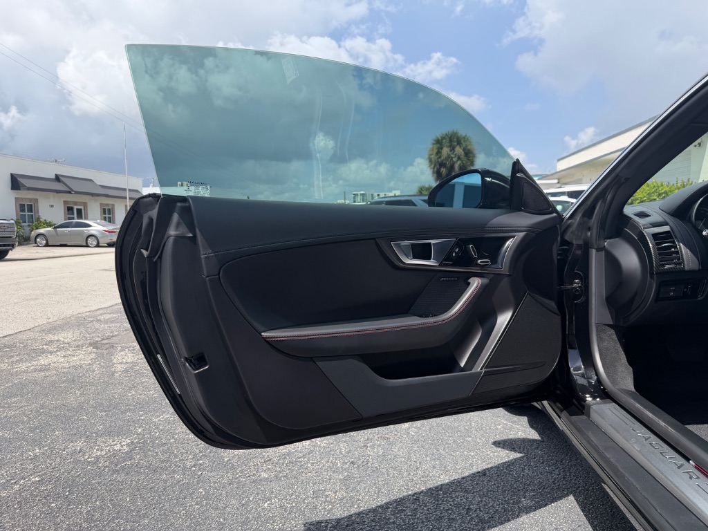 2015 Jaguar F-TYPE - $35,000