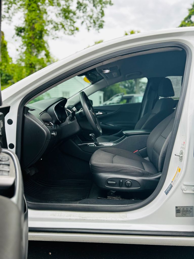 2020 Chevrolet Malibu LT photo