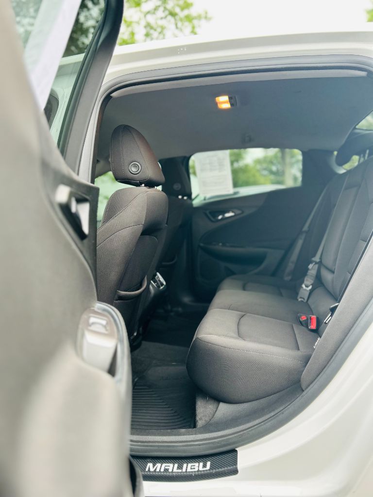 2020 Chevrolet Malibu LT photo