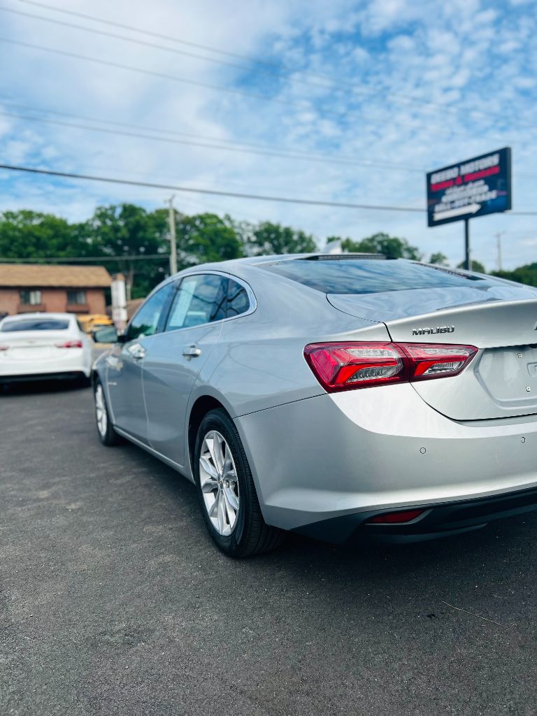 2022 Chevrolet Malibu LT photo